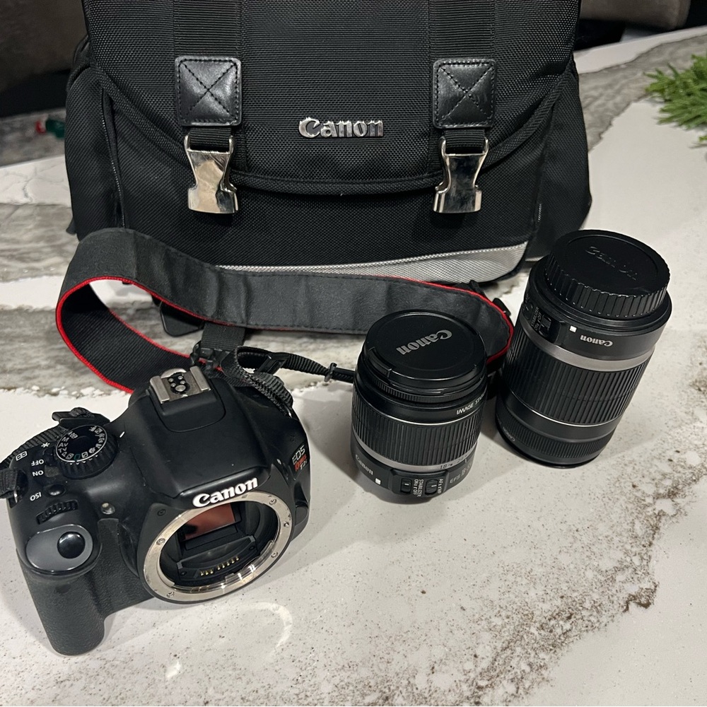 Canon EOS Rebel T2i Camera